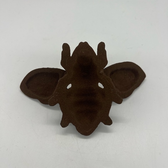 Cast Iron Honey Bumble Bee Insect Figurine Paperweight Decor - Picture 3 of 7